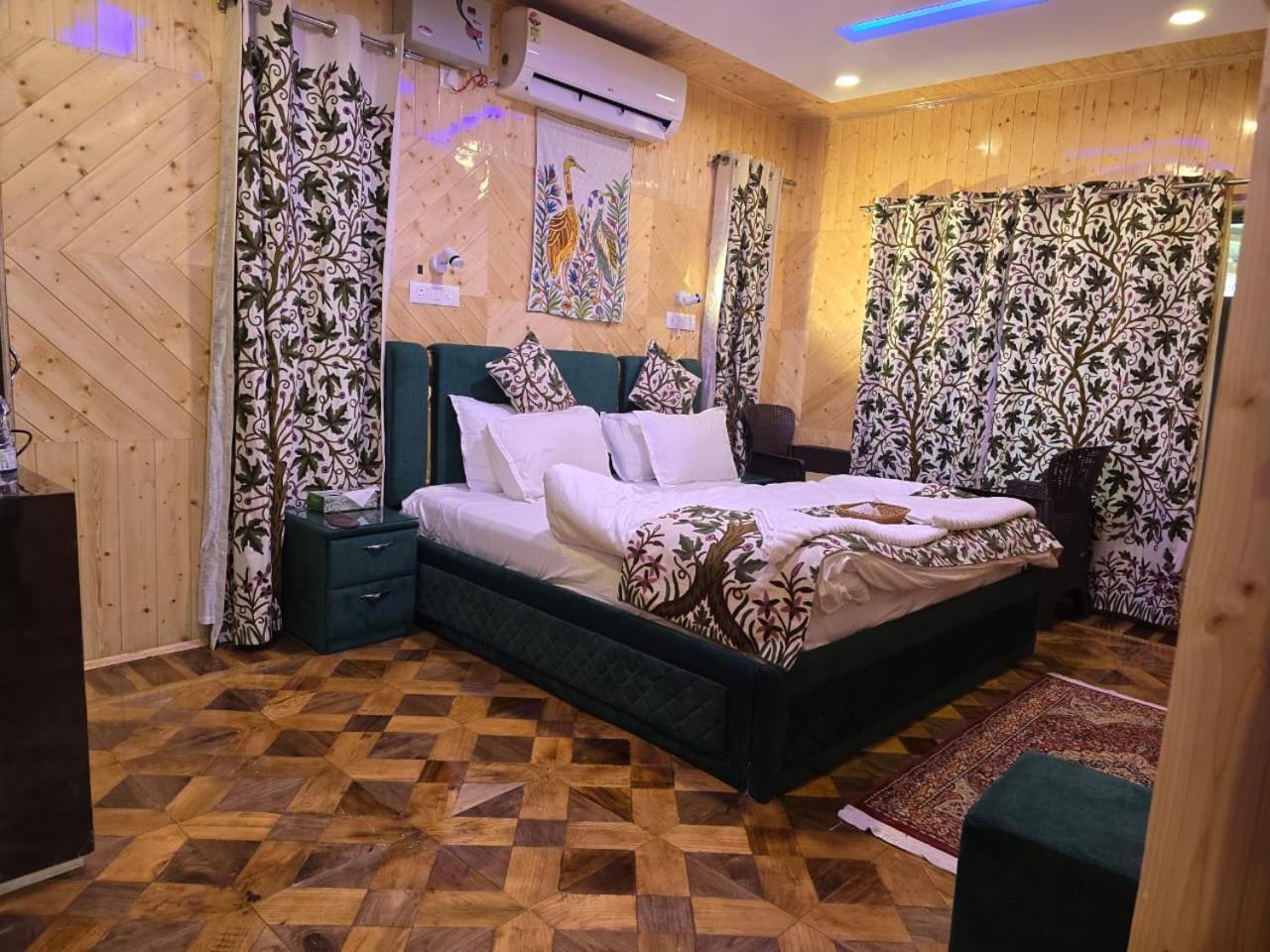 Cliff Cottage Pahalgam, Kashmir Batakut Ngoại thất bức ảnh
